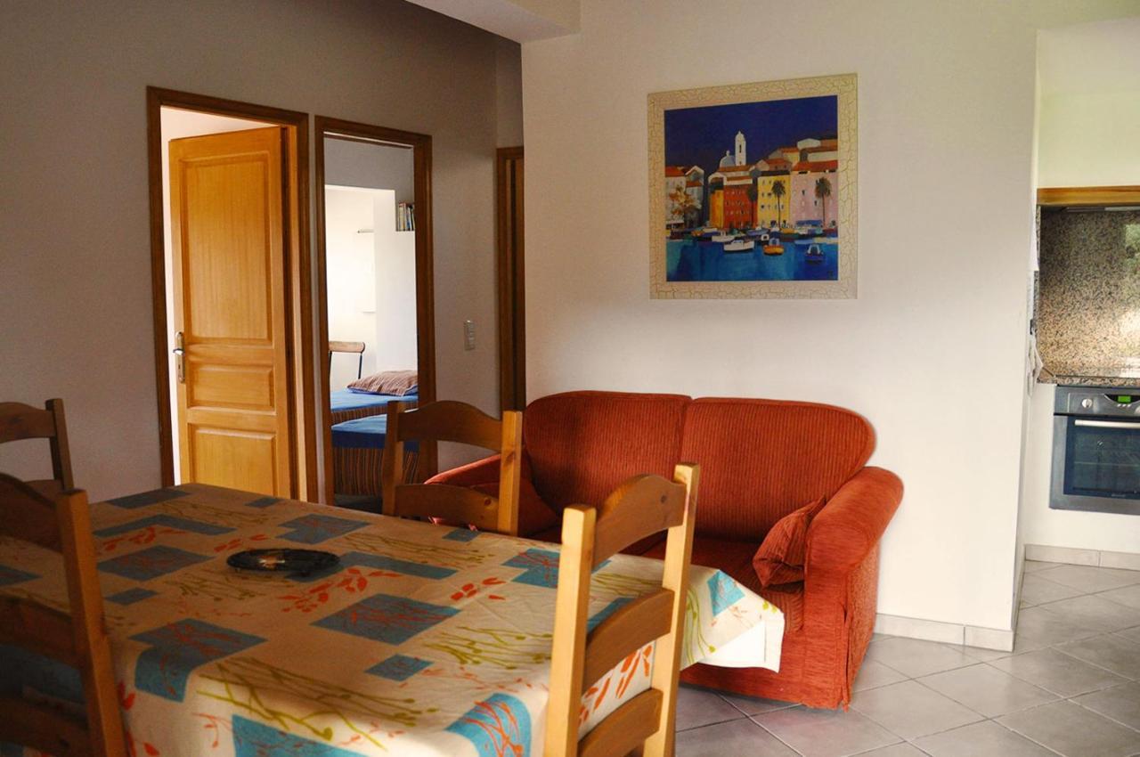 Residence Casa Favalella Porto Pollo Buitenkant foto